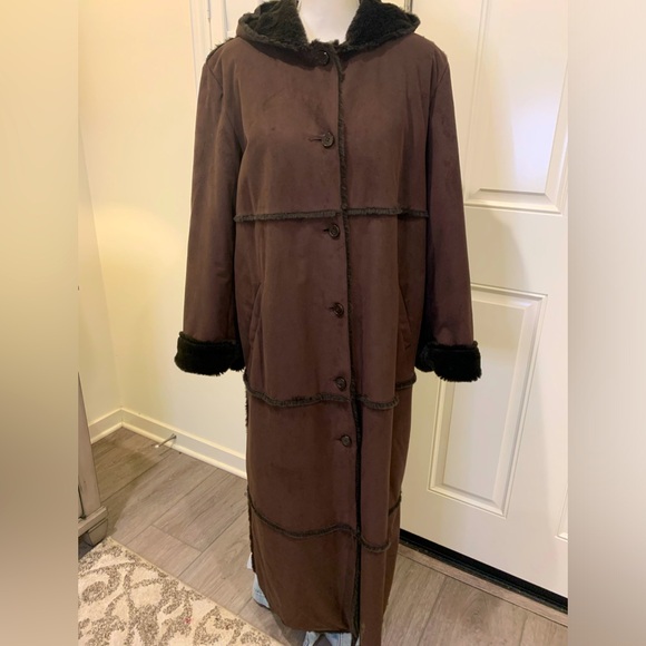 Liz Claiborne brown faux shearling maxi coat with hood & pockets M - Picture 8 of 11